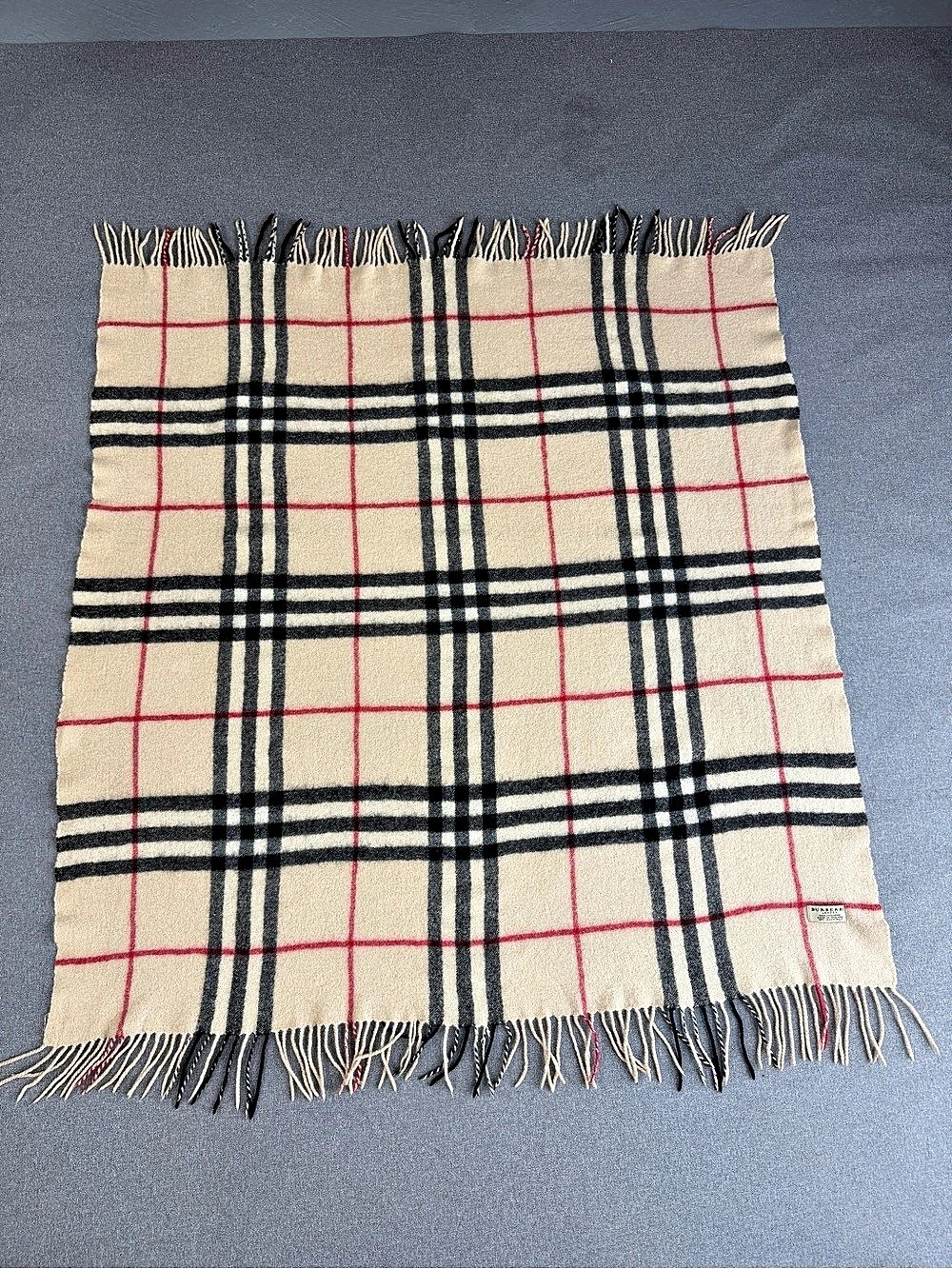 Burberry London Classic Giant Check Cashmere Fringe Small Shawl - Picture 3 of 4